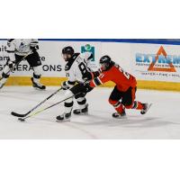 Wichita Thunder's Tyler Jette versus Kansas City Mavericks' Jimmy Glynn